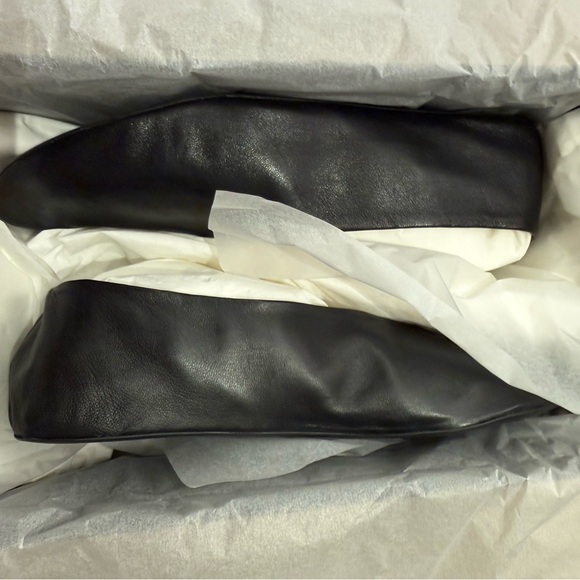 NIB The Row Black Leather Stella Ballet Flats size 10 - Picture 6 of 9